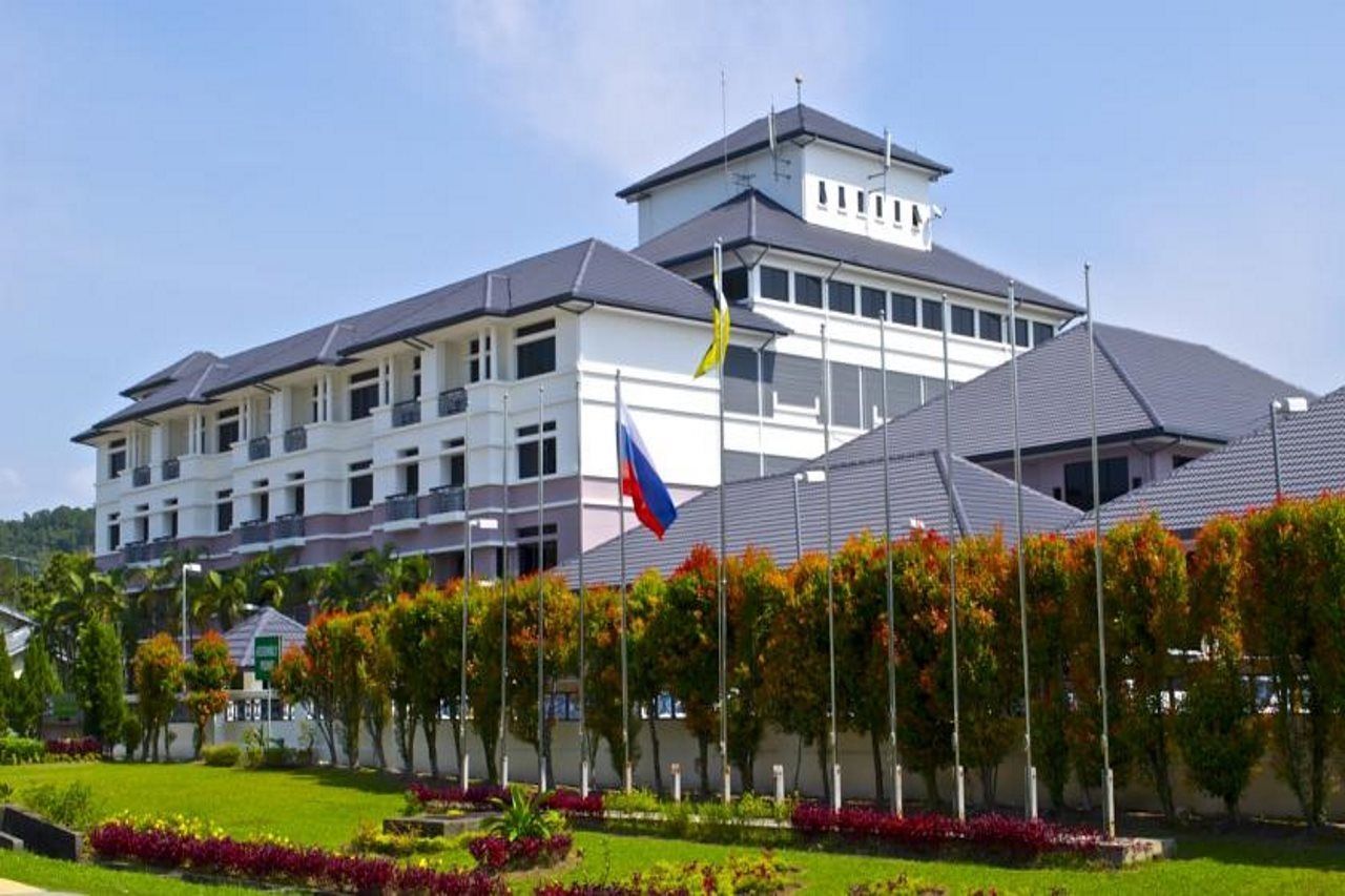 Starlodge Kampong Jerudong Exterior photo